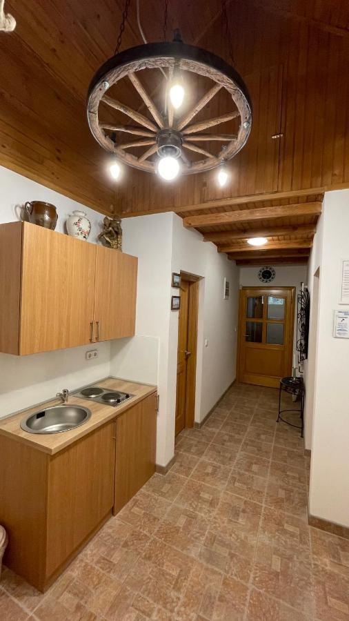 Guest House Alpha Ski Camp Яхорина Экстерьер фото